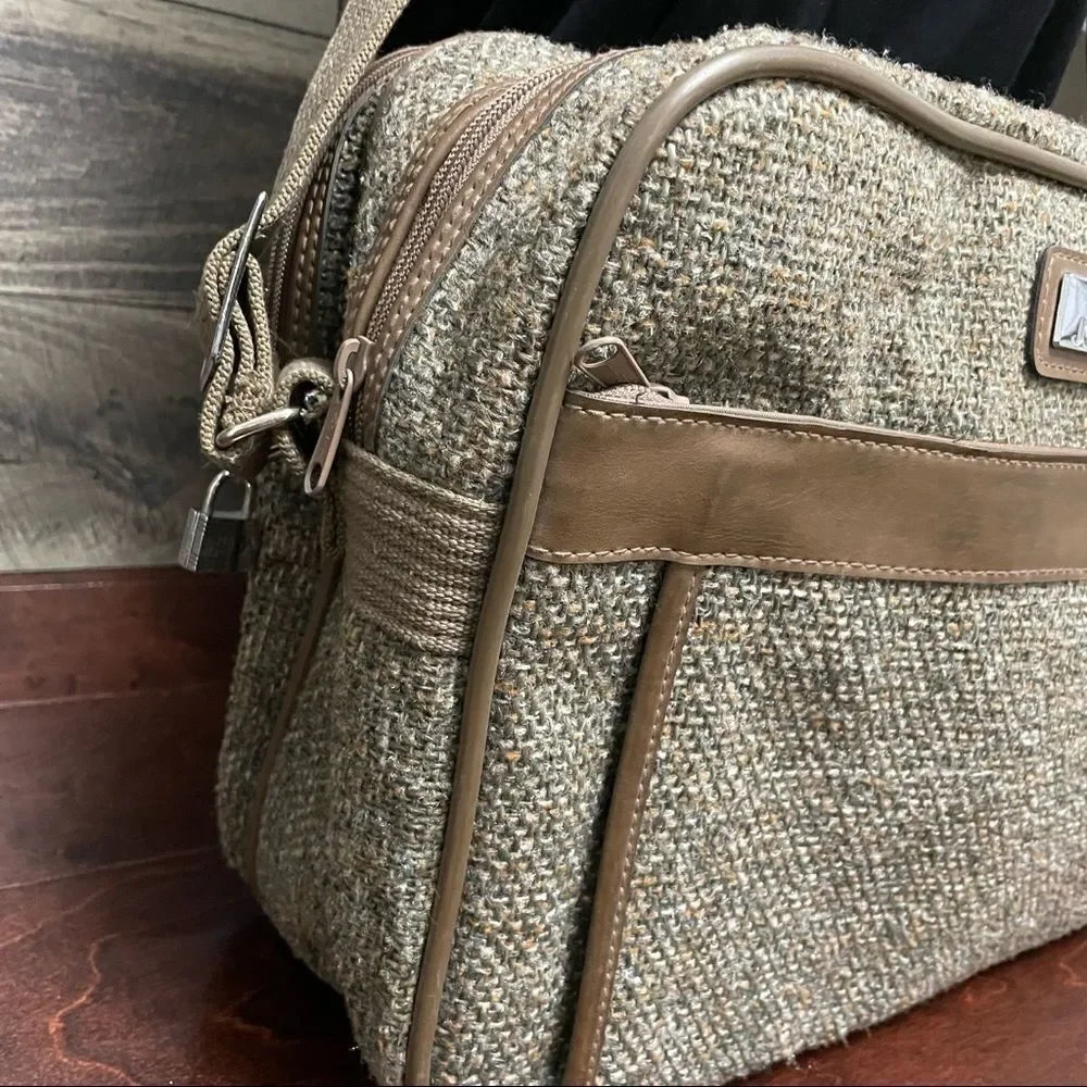 Vintage Jordache Tweed Beige Tan Weekend Carry On Overnight Bag
